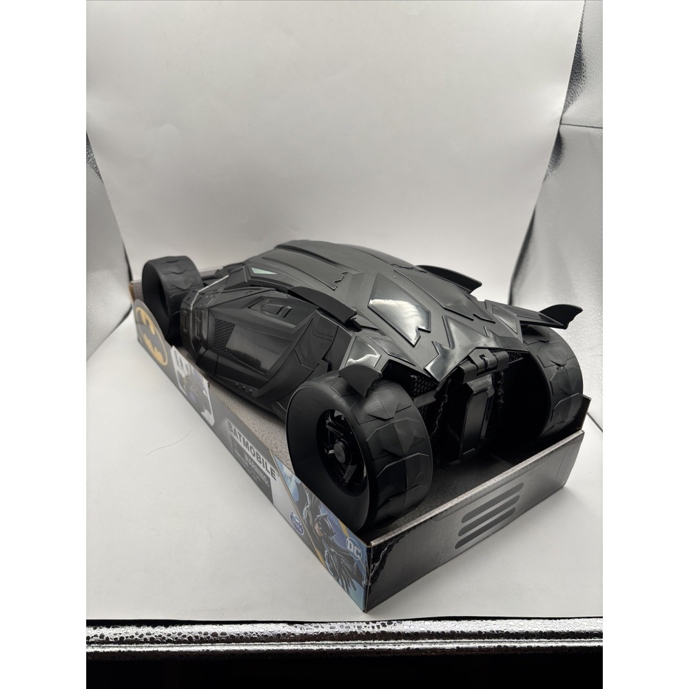 DC Comics, Batmobile, 12-Inch Batman Toy Car, Collectible Toys for Boys and Girl - Picture 7 of 8